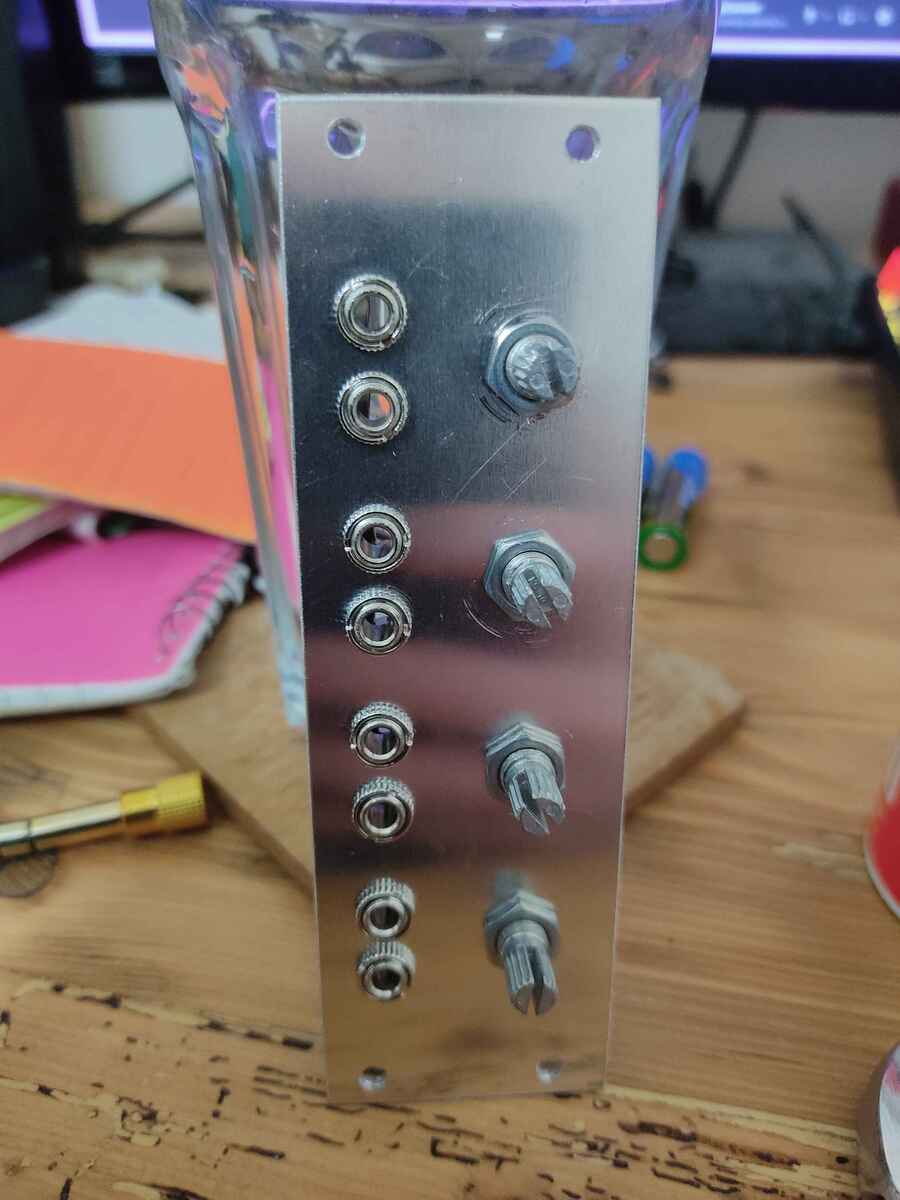 front view of the passive attenuator. the lack of a circuit board and bracket to help prop it up made this surprisingly hard to take pics of, front view of the passive attenuator. the lack of a circuit board and bracket to help prop it up made this surprisingly hard to take pics of,